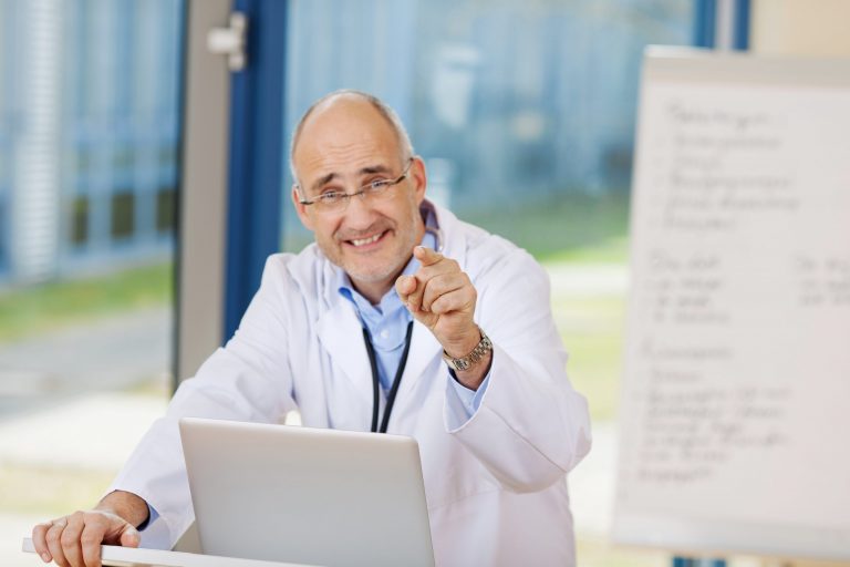 Les retraités au travail: une mine d’or aux multiples compétences et expériences Les retraités au travail: une mine d'or aux multiples compétences et expériences