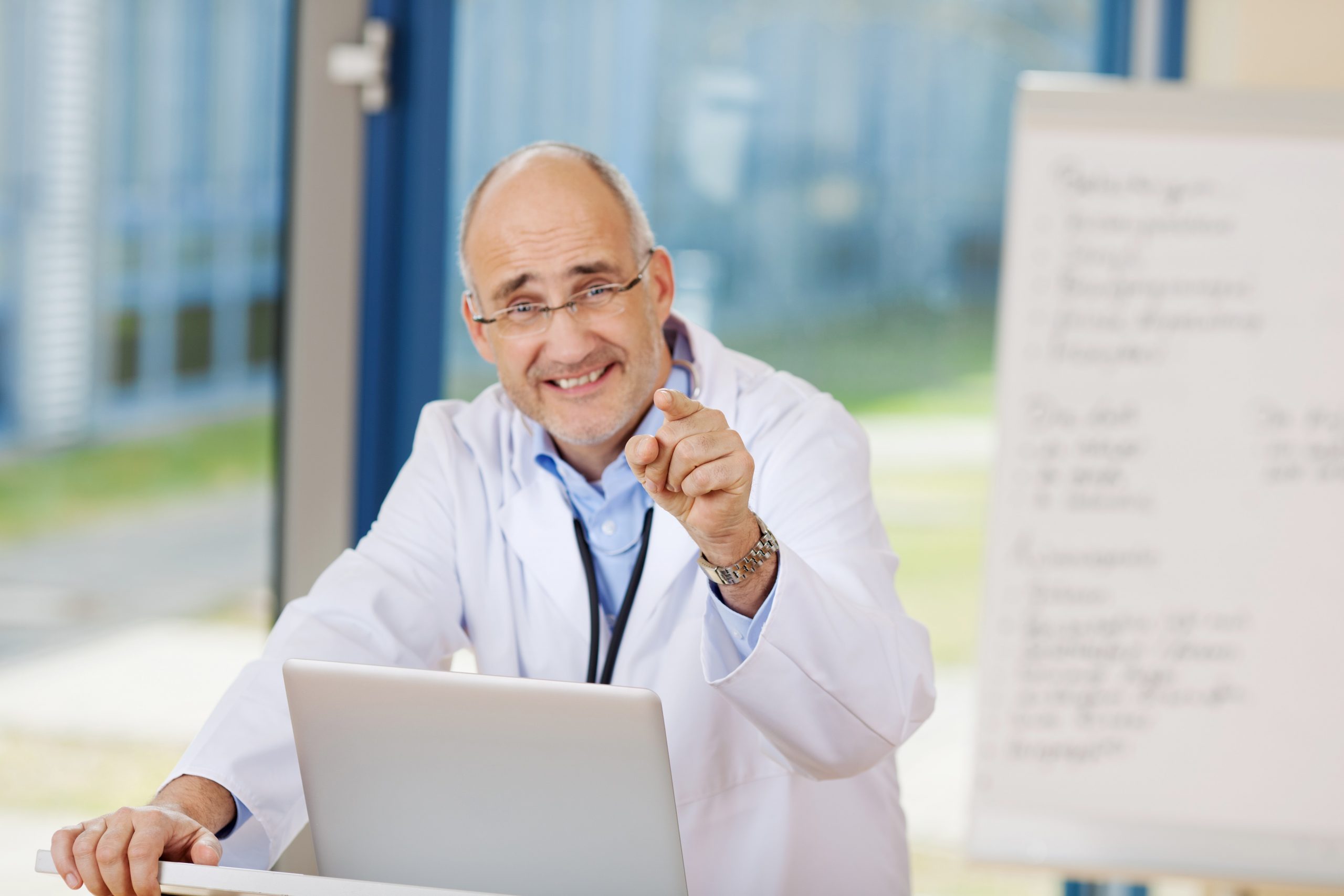 Les retraités au travail: une mine d'or aux multiples compétences et expériences