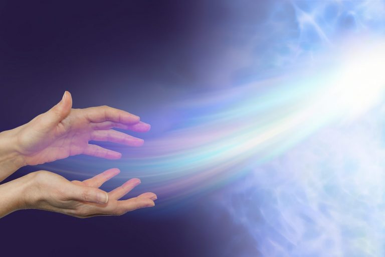 Article fin de vie mariepauledessaint Les souhaits (desiderata) de fin de vie d'un personne mourante au moment où elle apprend qu'elle est condamnée. Attitude de son entourage à son égard. La laisser partir quand elle est prête