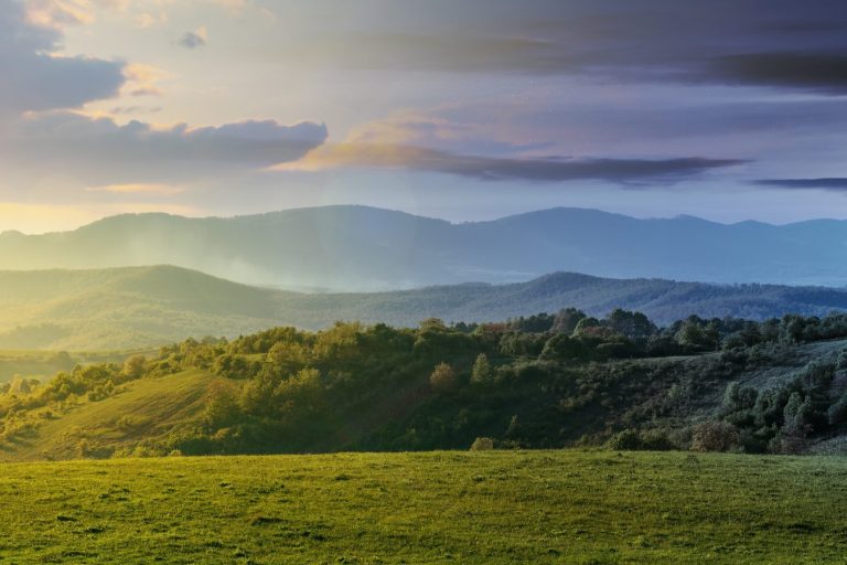 Transitions de vie ou entre le jour et la nuit mariepauledessaint.com Transitions de vie mariepauledessaint.com pour savourer la vie, la retraite, la santé