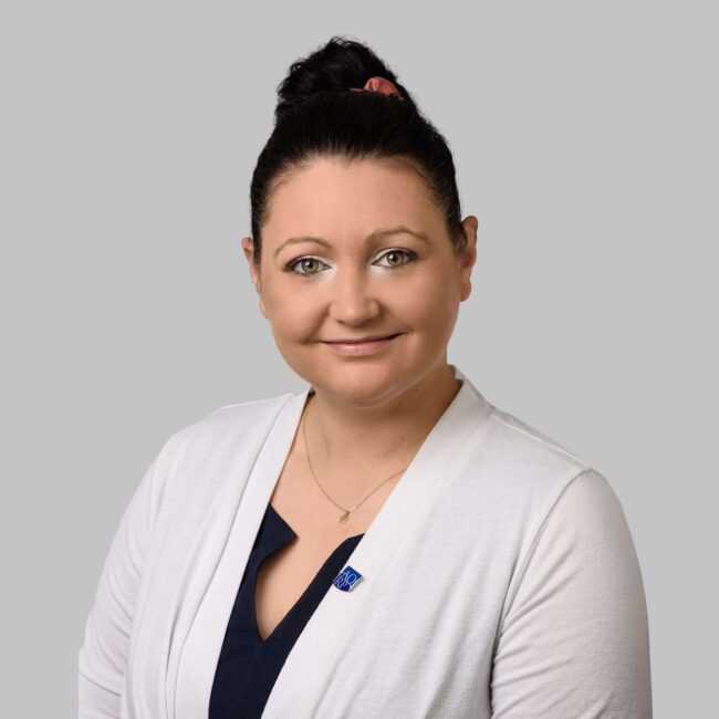 Véronique Guay, directrice générale de l’AQRP. Les associations de retraités offrent des activités, brisent l'isolement, défendent les droits de leurs membres, etc.